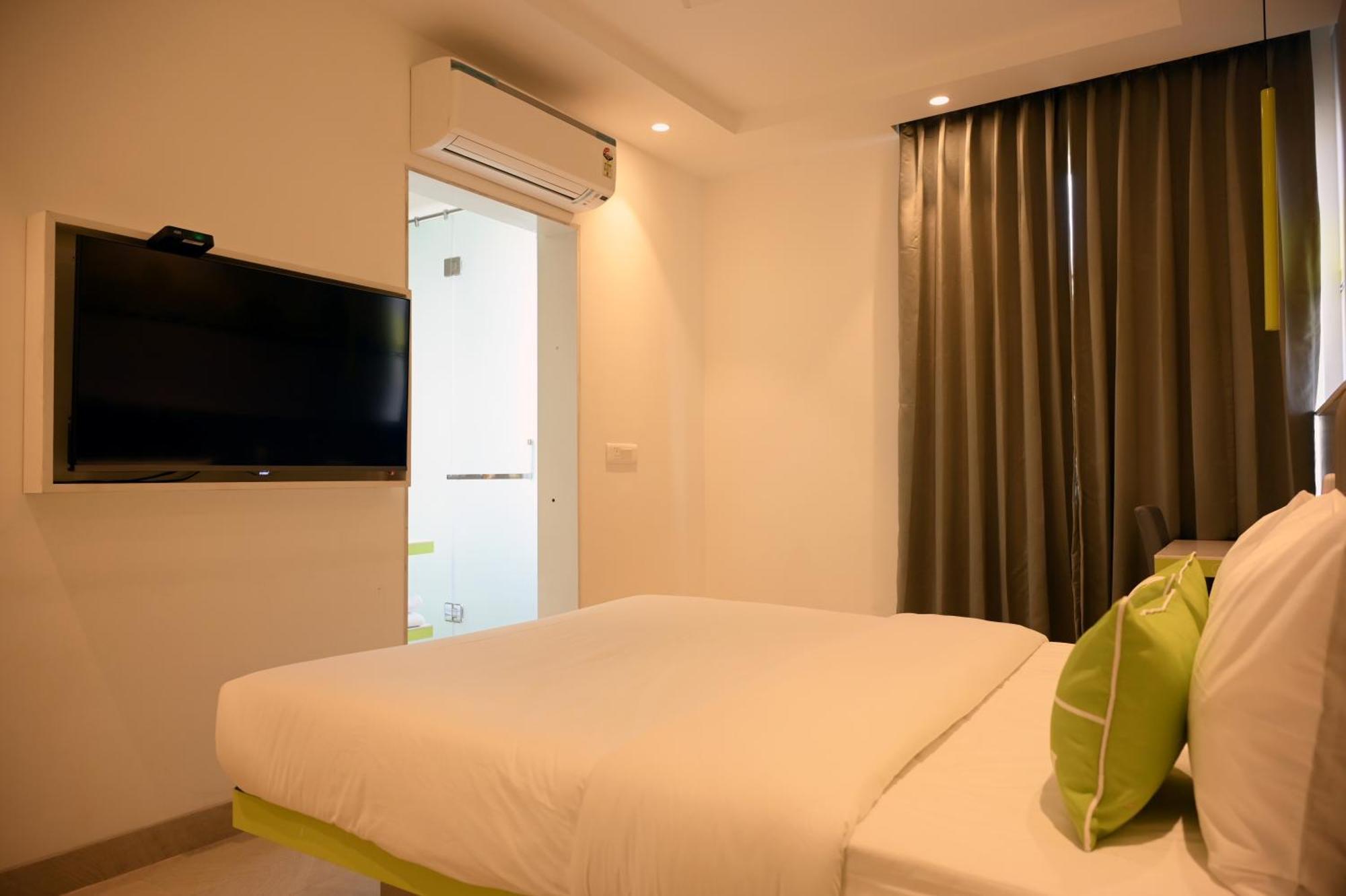 Hotel Le Roi Express Karol Bagh 德里 外观 照片